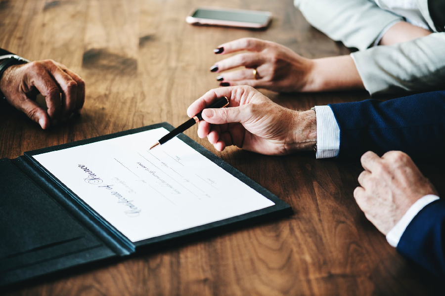 How to choose the right logistics management software?
