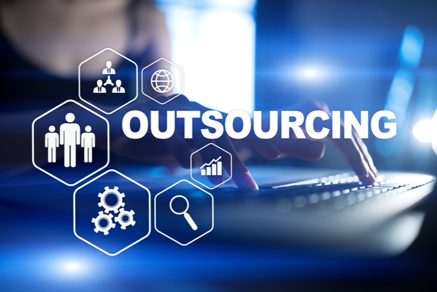 What are the benefits of hiring IT support outsourcing?